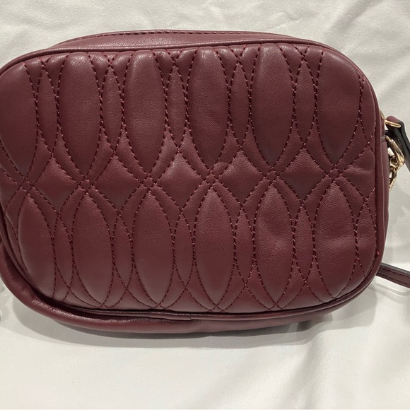 EUC Nine West Crossbody - Picture 2 of 3